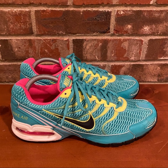 Nike Shoes - Nike Air Torch 4